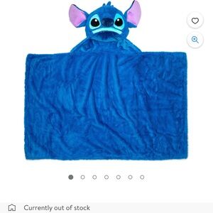 Disney stitch hooded blanket